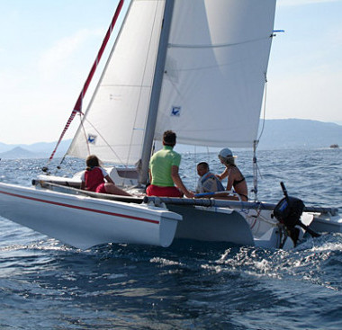 Astus Trimarans