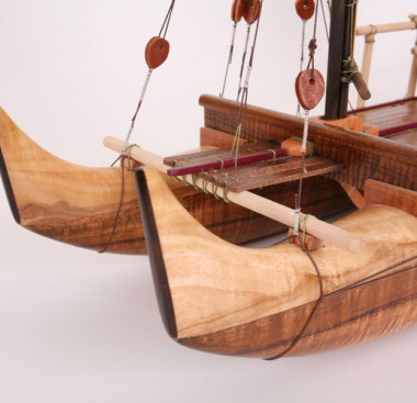 Sailing canoe model